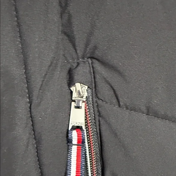 Tommy Hilfiger Black Hooded Puffer Jacket - Picture 5 of 8